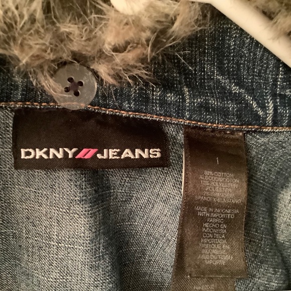 vintage DKNY Jeans jean jacket - Picture 4 of 7